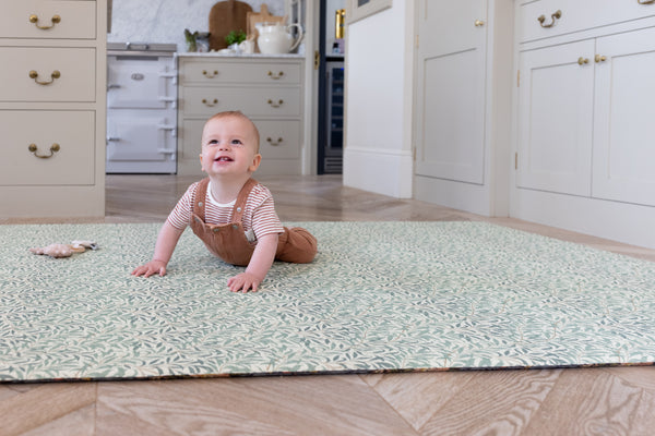 Puzzle Mats vs. One-Piece Playmats: Which is Best for Your Child's Playtime?